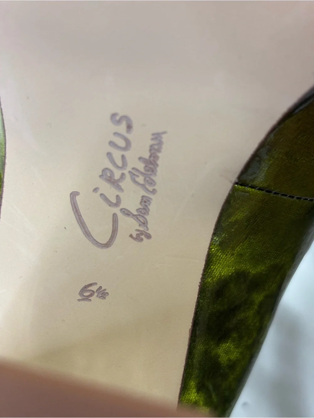 CIRCUS Chartreuse Patent Platform Mary Jane Pumps Crystal Buckles 6.5 EUC $159